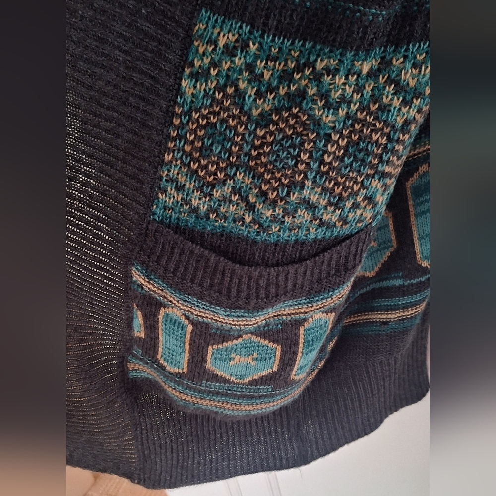Cardigan - Picture 3 of 4